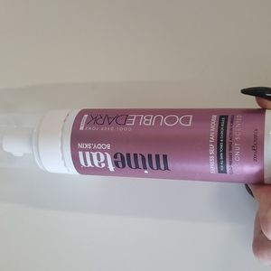 MineTan Double Dark self tanning foam